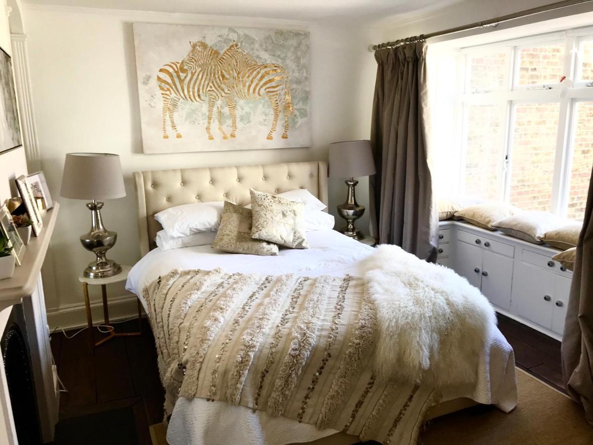 Marina Retreat - Stunning 4 Bedroom, 3 Bathroom House With Harbour Views! Ramsgate Extérieur photo