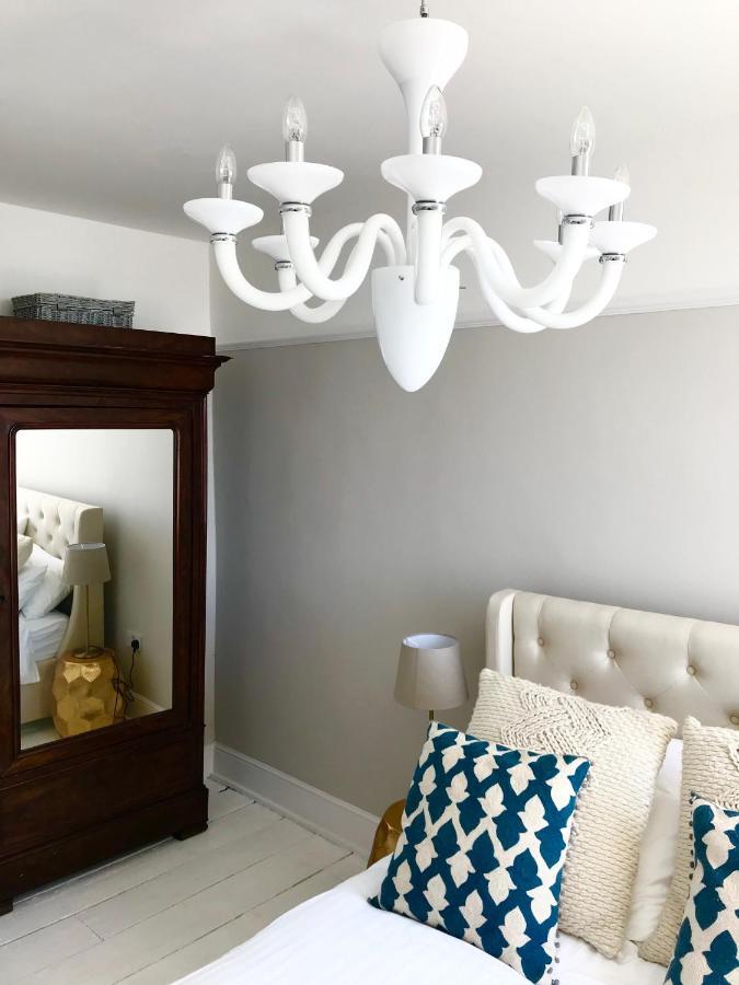 Marina Retreat - Stunning 4 Bedroom, 3 Bathroom House With Harbour Views! Ramsgate Extérieur photo